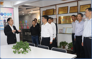 安康市委常委、統(tǒng)戰(zhàn)部部長寇全安一行來安康德隆公司調(diào)研指導